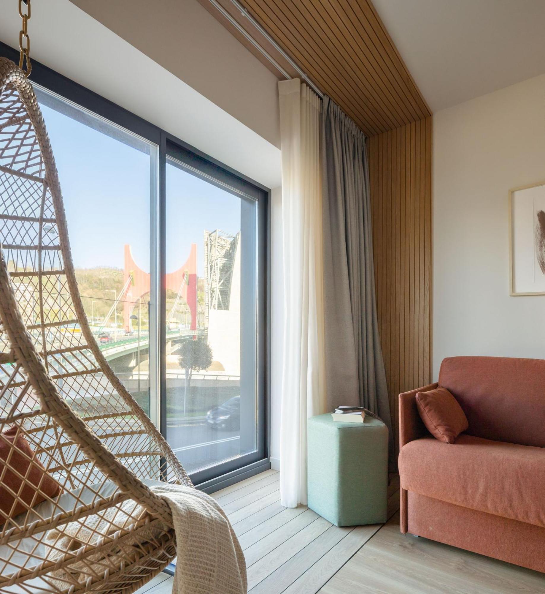 Apartamentos Libere Bilbao Museo 部屋 写真